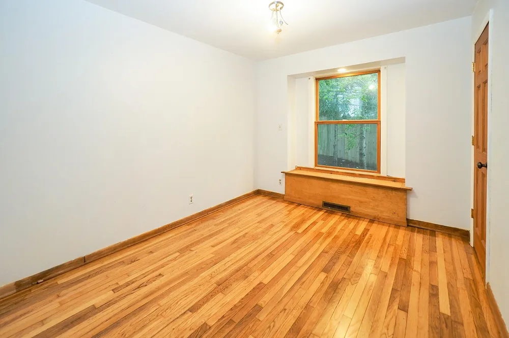 923 Bell Avenue New Buffalo City, MI 49117