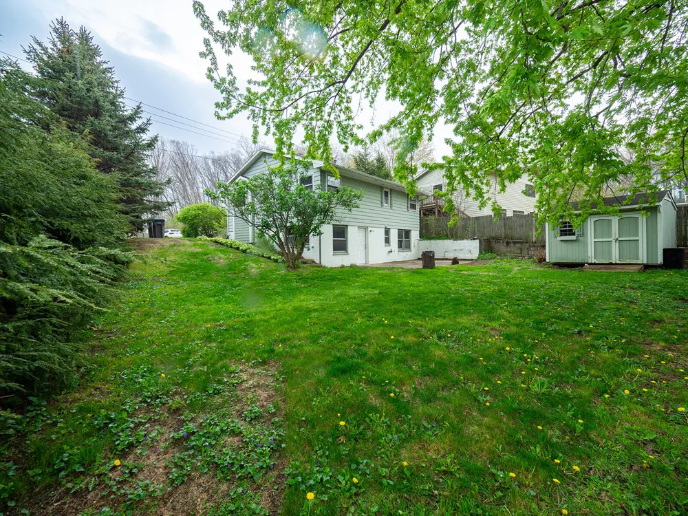 923 Bell Avenue New Buffalo City, MI 49117