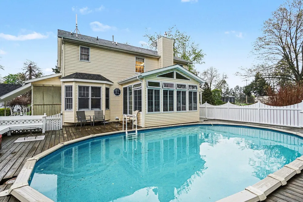 4961 Beechwood Drive Hope Township, MI 49046
