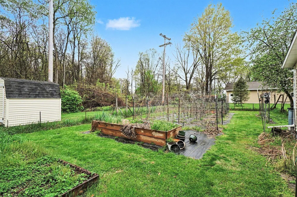 4961 Beechwood Drive Hope Township, MI 49046