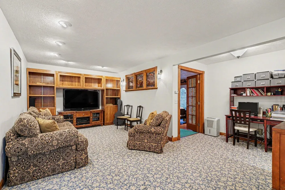 4961 Beechwood Drive Hope Township, MI 49046