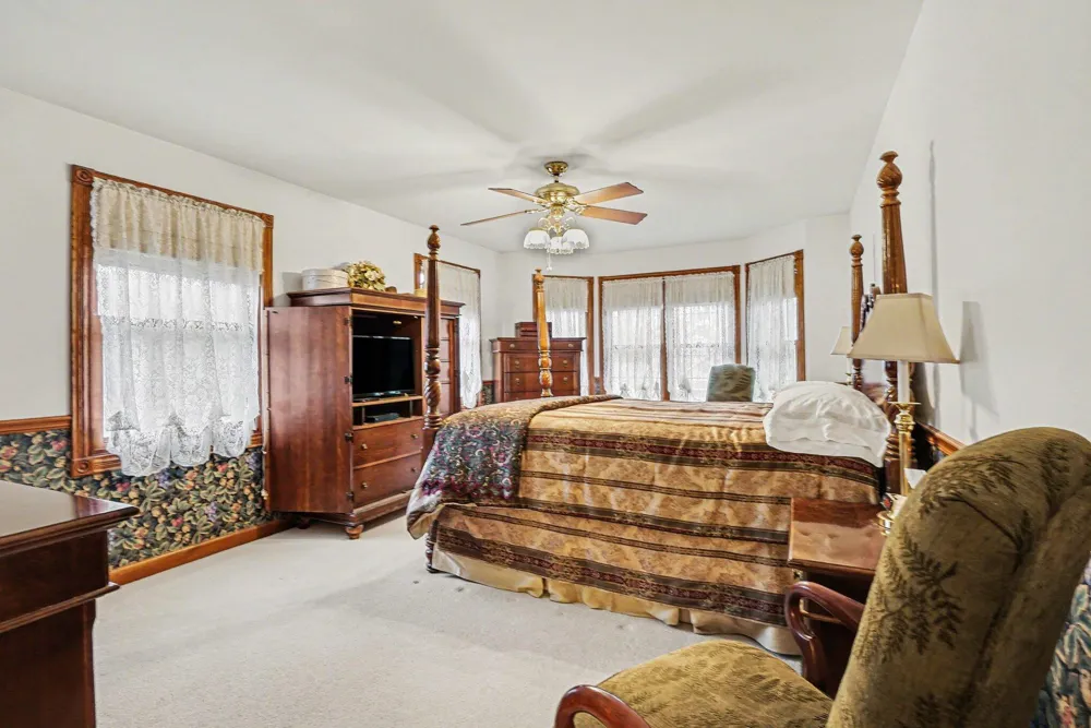 4961 Beechwood Drive Hope Township, MI 49046