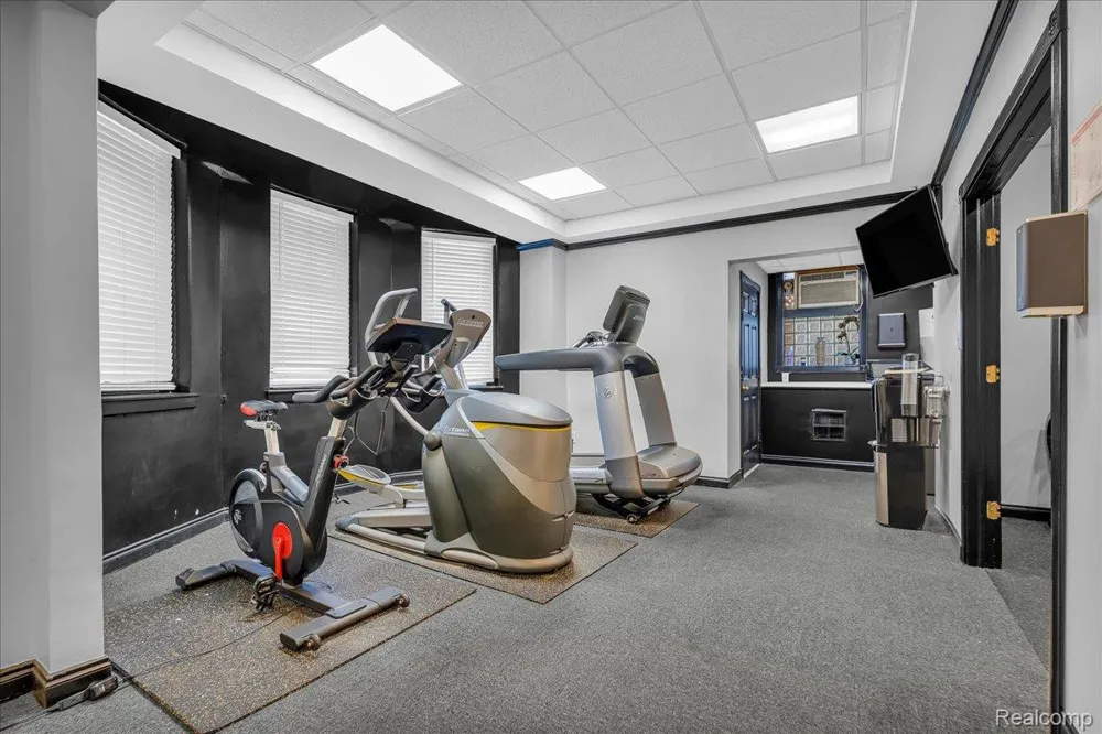2900 E Jefferson Avenue #C5 Detroit City, MI 48207