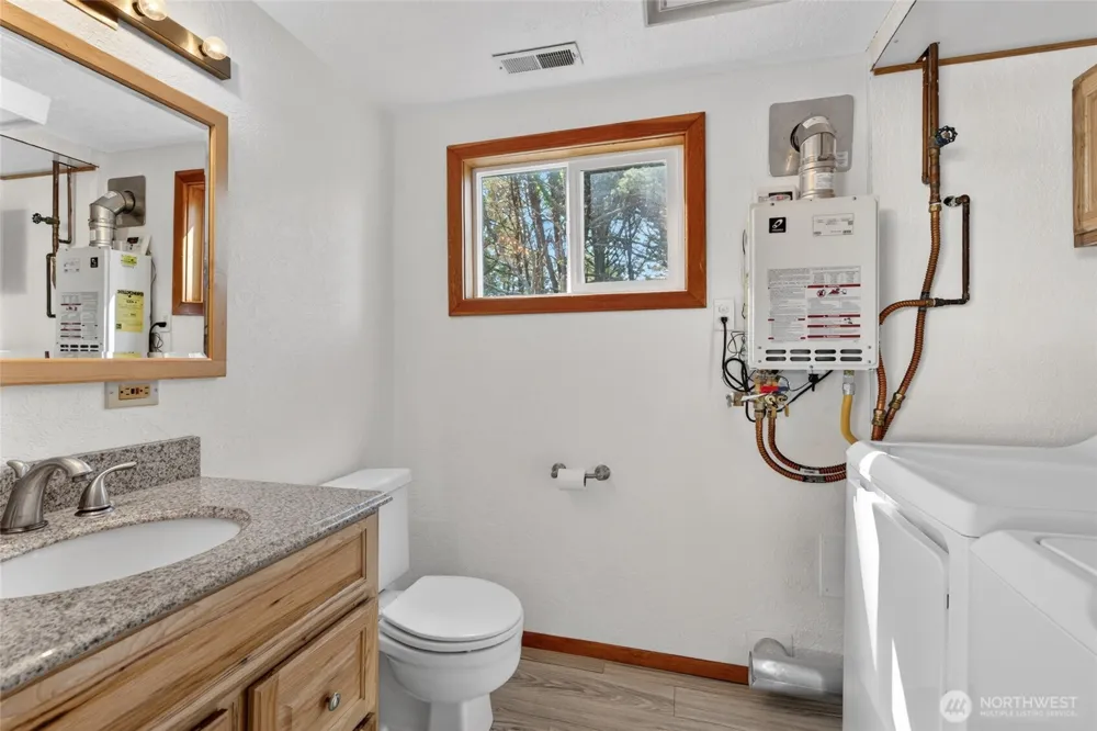 1200 232nd Lane Ocean Park, WA 98640