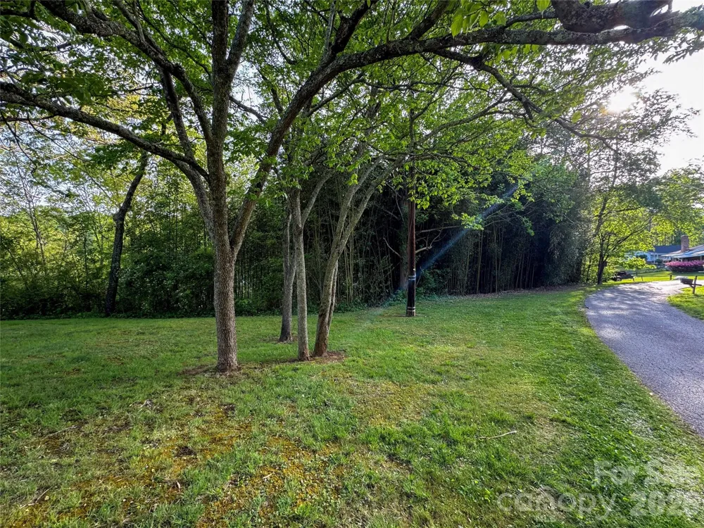 70 Winchester Drive Waynesville, NC 28785