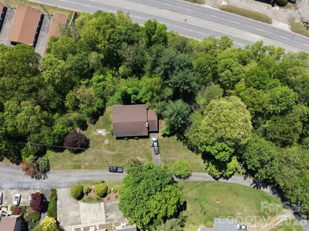 70 Winchester Drive Waynesville, NC 28785