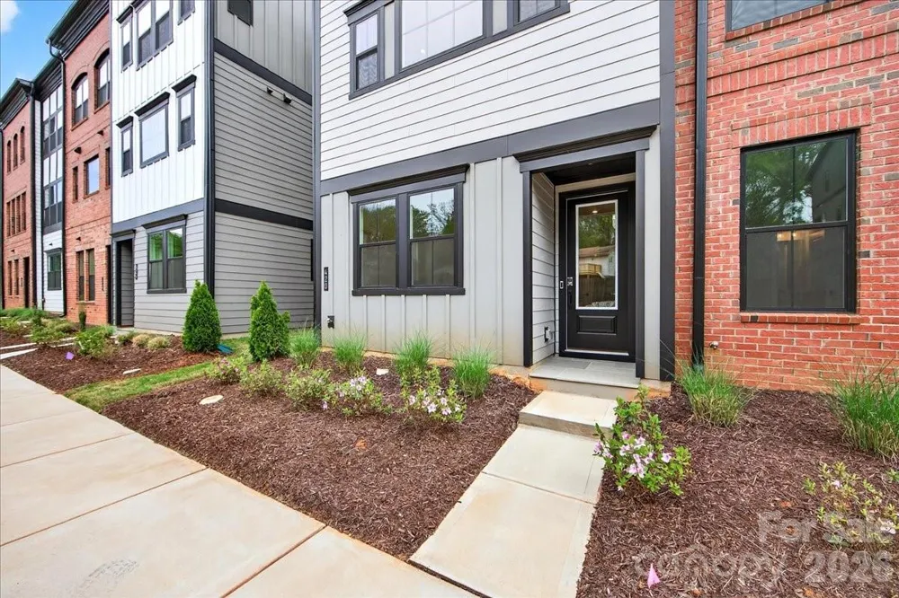 420 Old Town Village Road Waxhaw, NC 28173