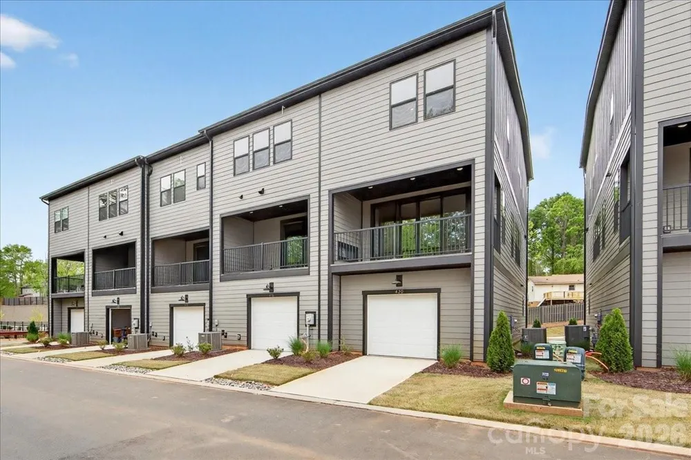 420 Old Town Village Road Waxhaw, NC 28173