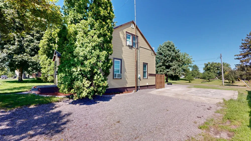 447 E Schlieman Avenue Appleton, MN 56208