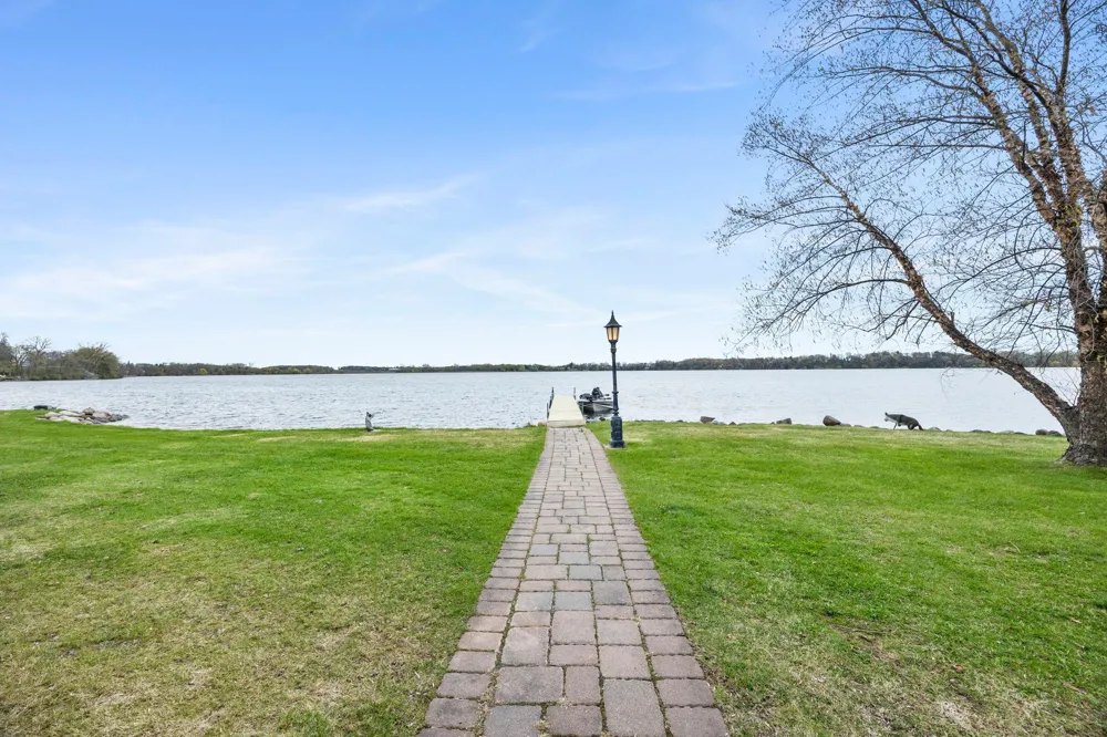 5538 County Road 6 SW Howard Lake, MN 55349