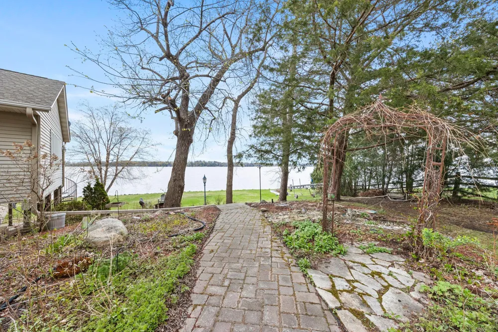 5538 County Road 6 SW Howard Lake, MN 55349