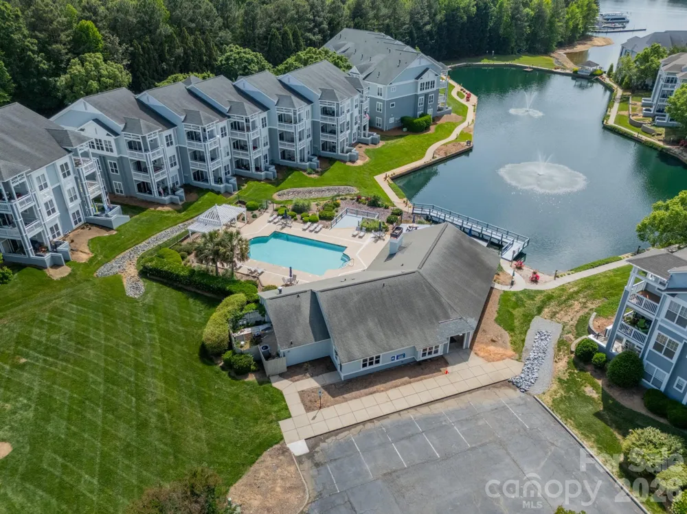 18736 Nautical Drive #305 Cornelius, NC 28031