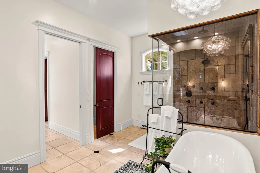 740 HAMPTON COURT Harrisburg, PA 17112