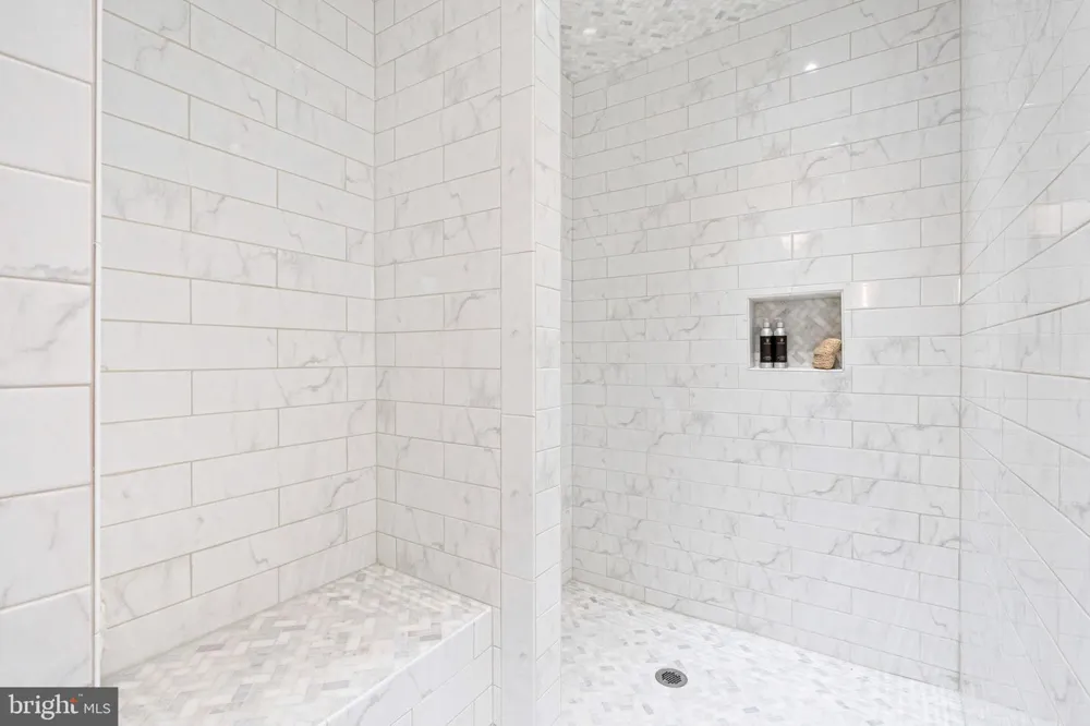 740 HAMPTON COURT Harrisburg, PA 17112