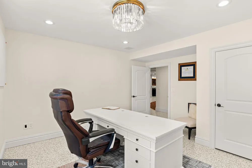 740 HAMPTON COURT Harrisburg, PA 17112