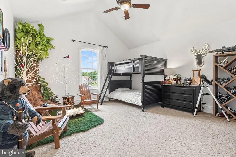 740 HAMPTON COURT Harrisburg, PA 17112