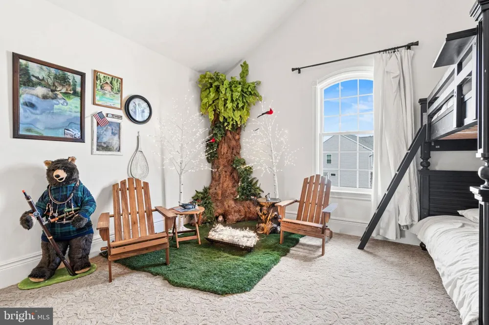 740 HAMPTON COURT Harrisburg, PA 17112