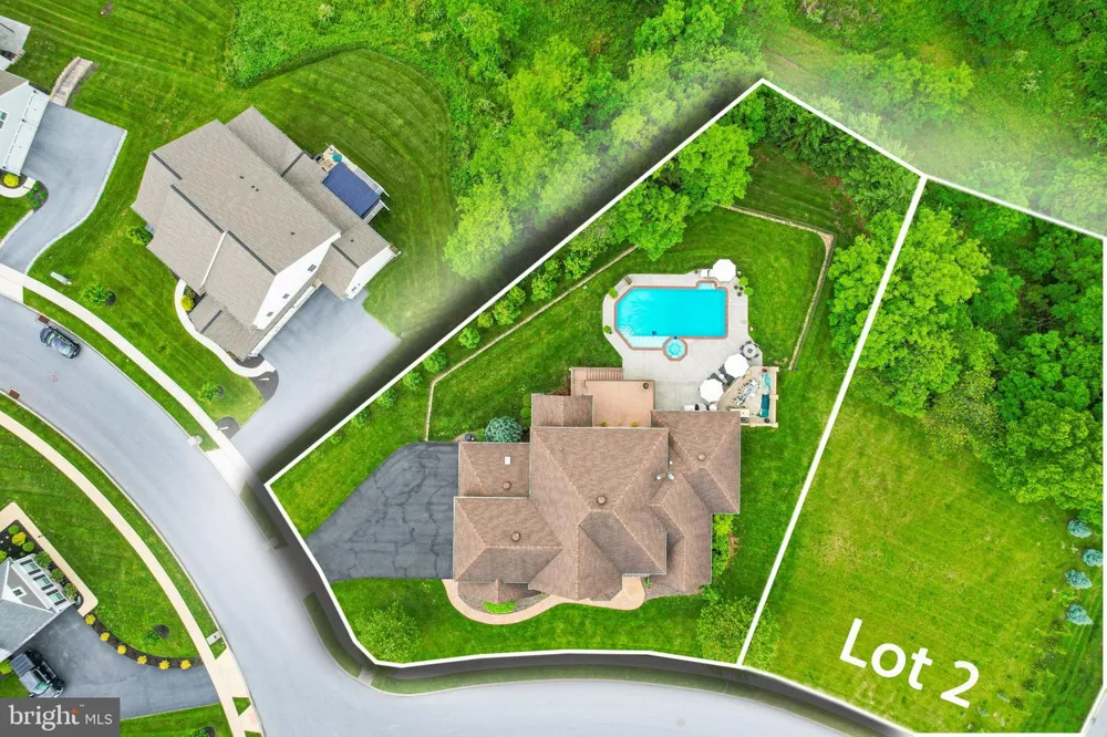 740 HAMPTON COURT Harrisburg, PA 17112