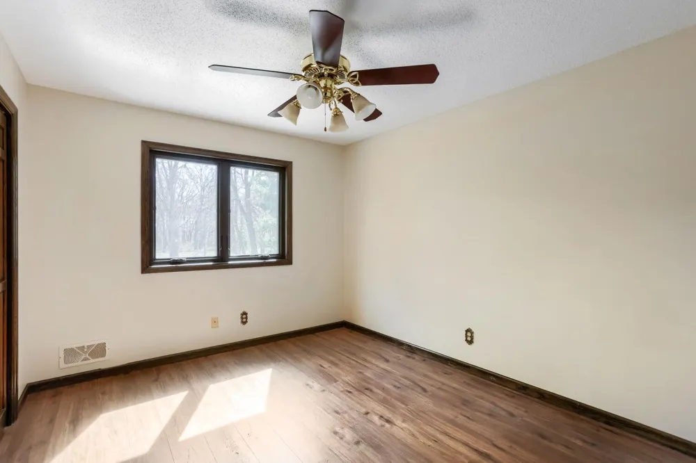 5696 170th Street Hugo, MN 55038