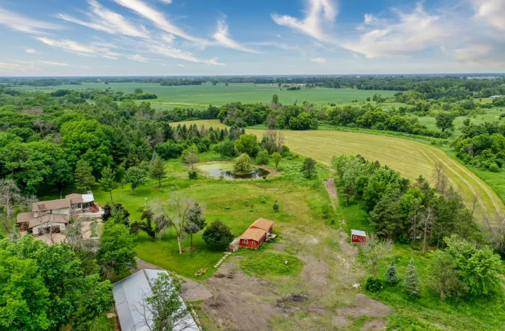 5696 170th Street Hugo, MN 55038
