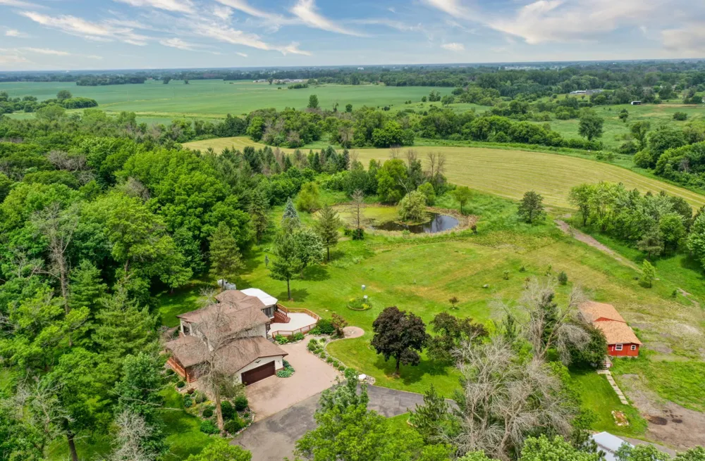 5696 170th Street Hugo, MN 55038