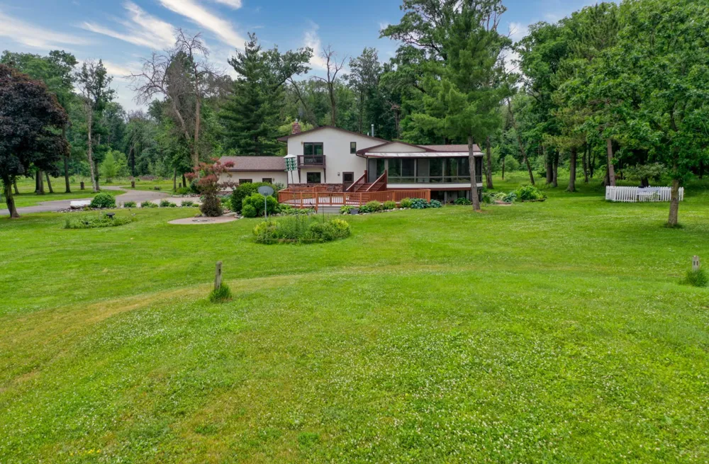5696 170th Street Hugo, MN 55038