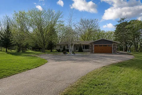 101 Mapleridge Drive