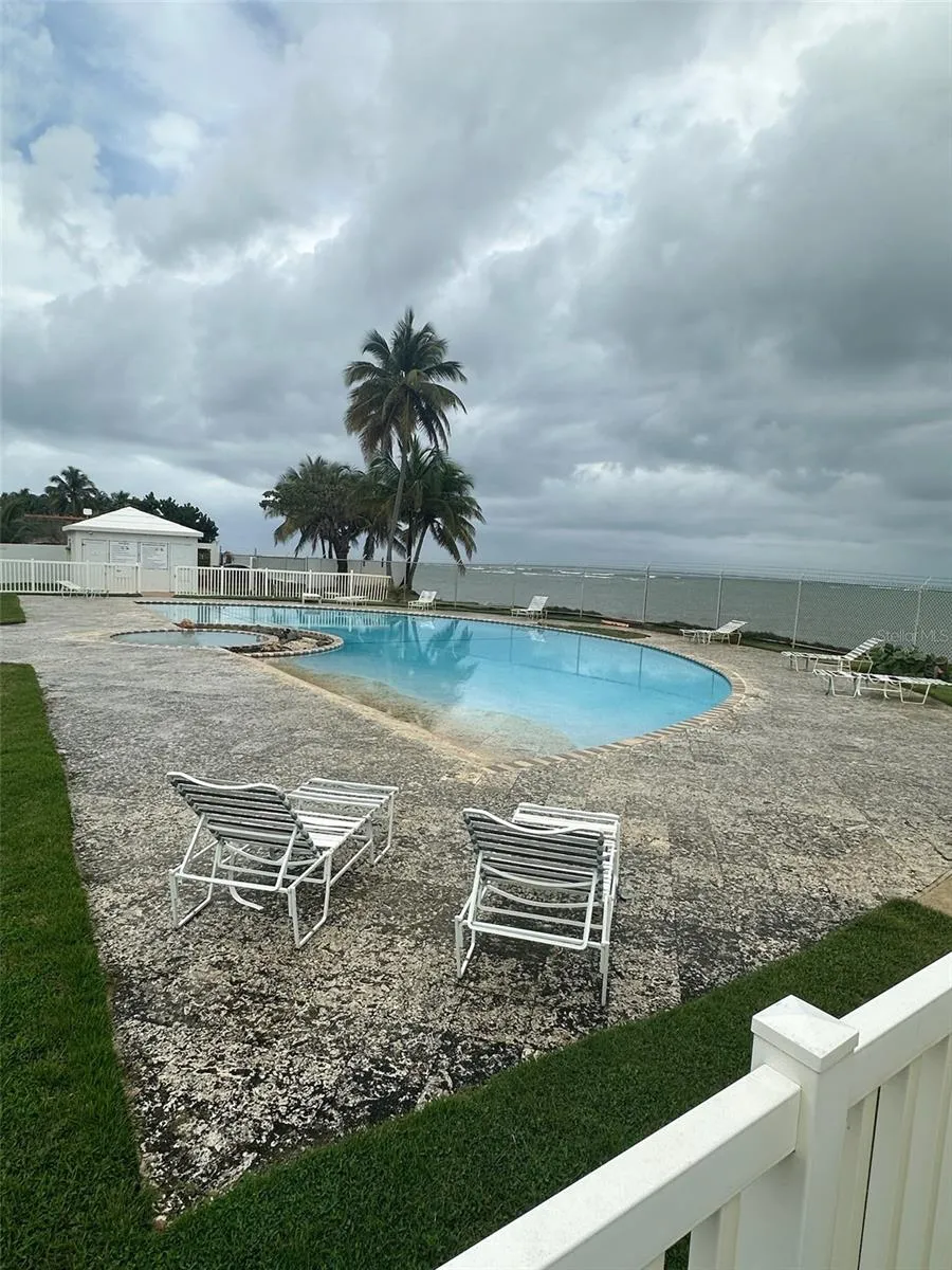 Km 7 EL CHARLIE #NE204 Loiza, PR 00772