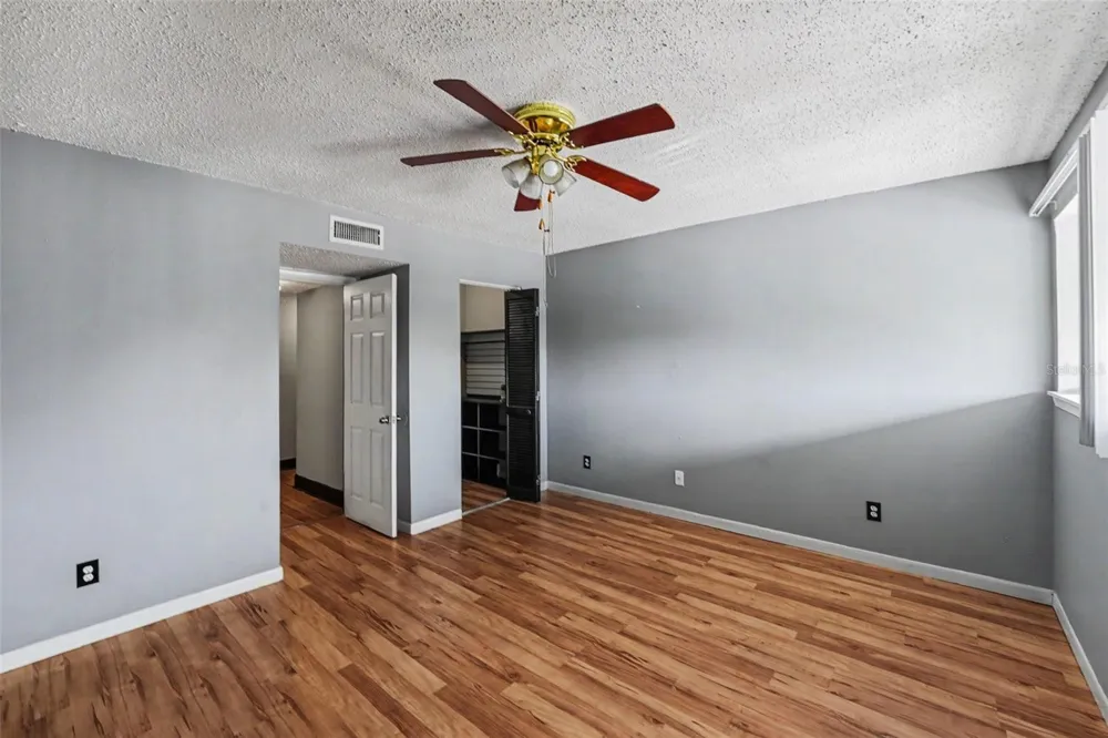 6308 NEWTOWN CIRCLE #C4 Tampa, FL 33615