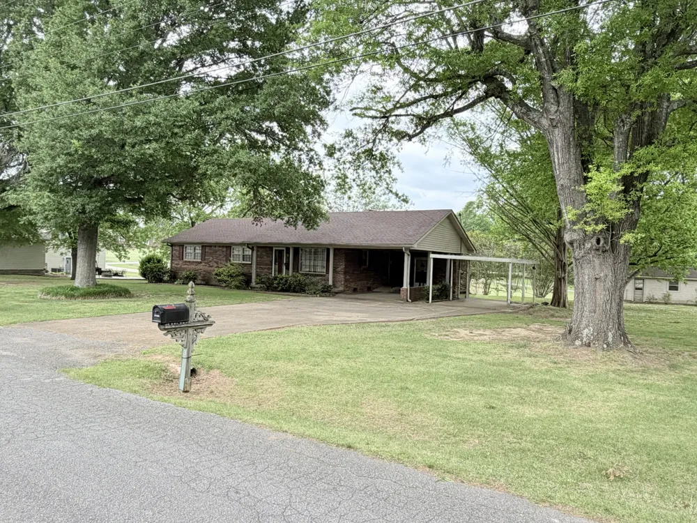 360 General Forrest Dr Bruceton, TN 38317