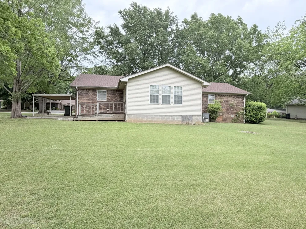360 General Forrest Dr Bruceton, TN 38317