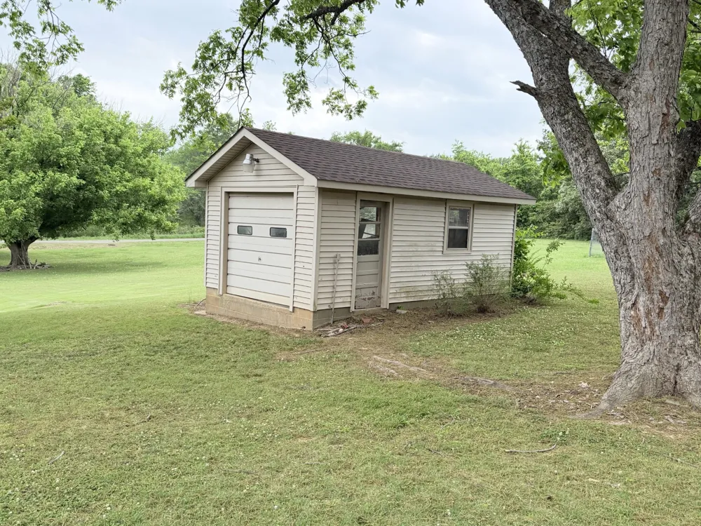 360 General Forrest Dr Bruceton, TN 38317