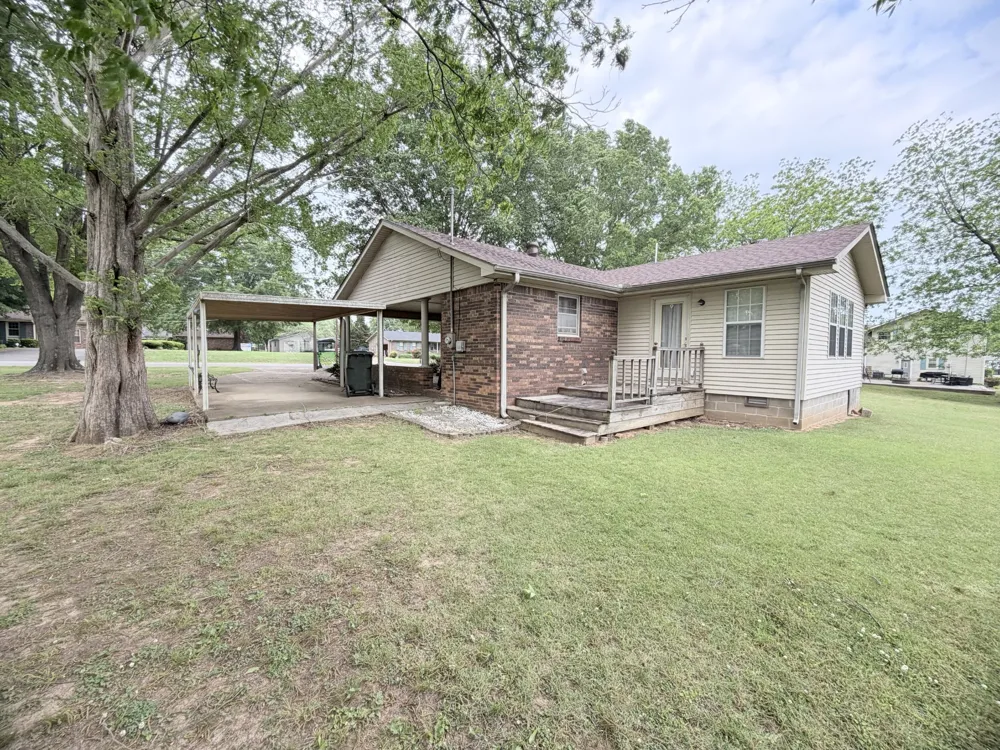 360 General Forrest Dr Bruceton, TN 38317