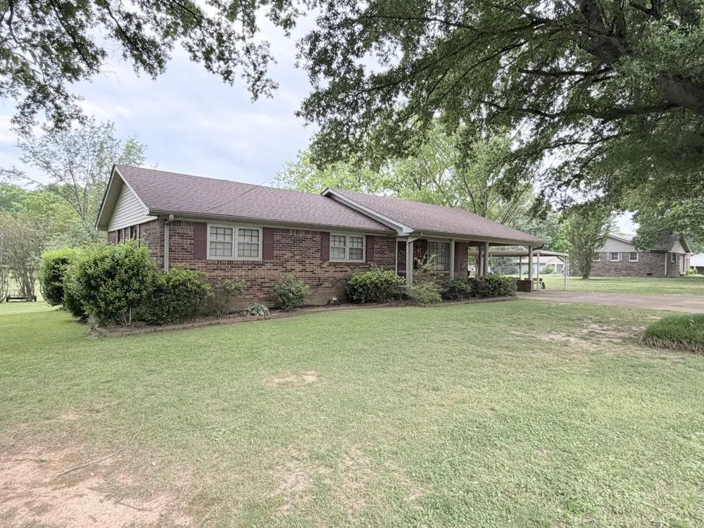 360 General Forrest Dr Bruceton, TN 38317