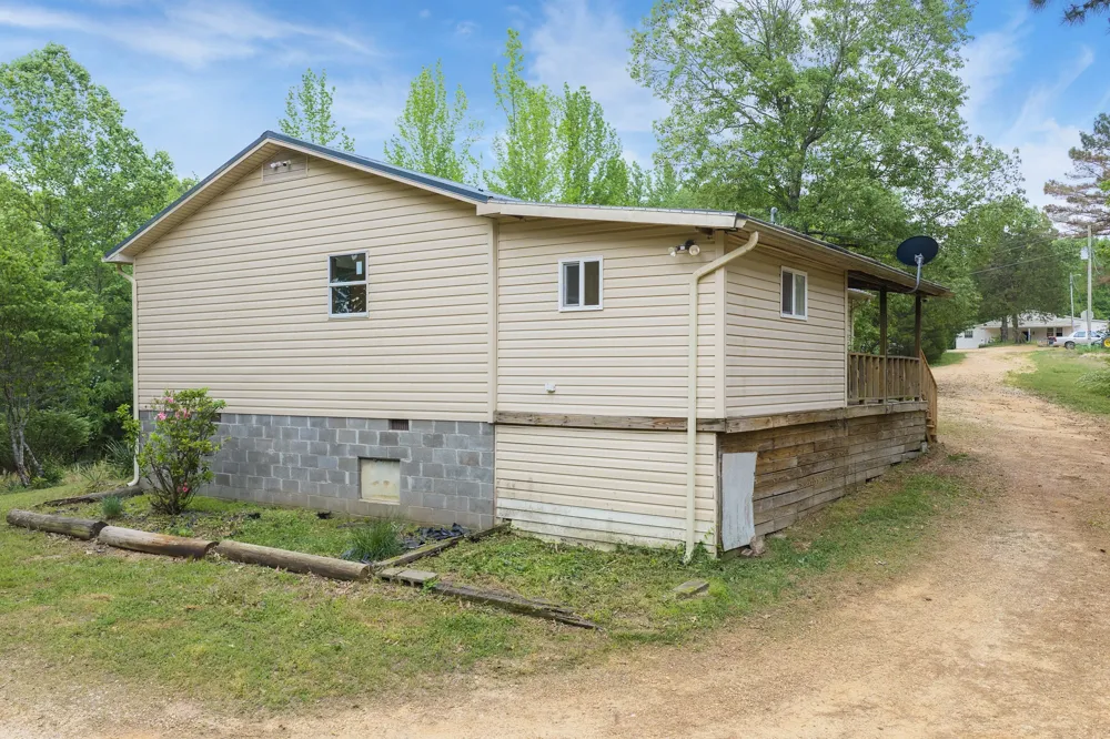 2827 Chapel Hill Rd Mc Kenzie, TN 38201