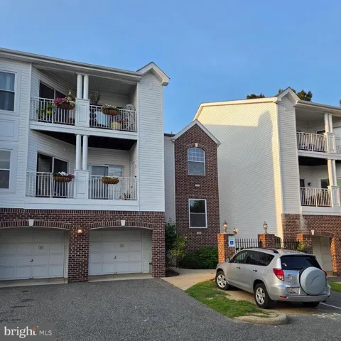 1303 SANDWORT COURT #102