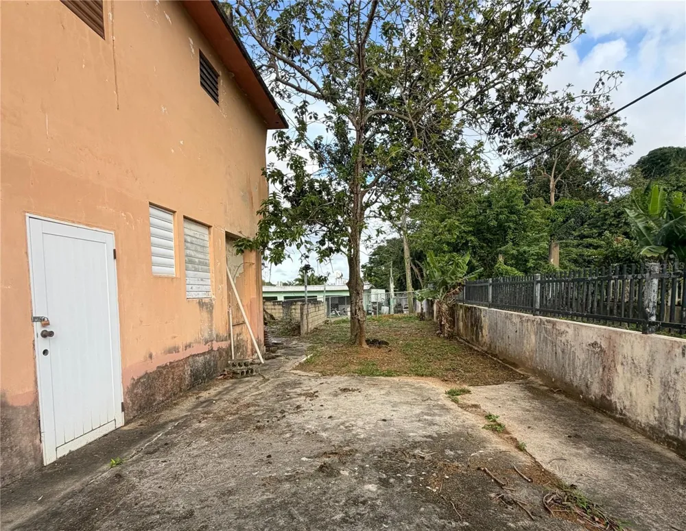 492 BO. CORCOVADO Hatillo, PR 00659