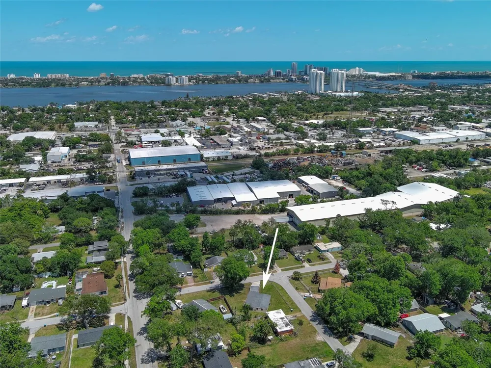 536 DOROTHY AVENUE Daytona Beach, FL 32117
