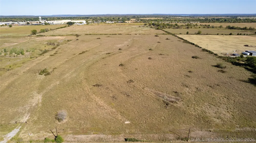 S 280 ROAD Wagoner, OK 74467