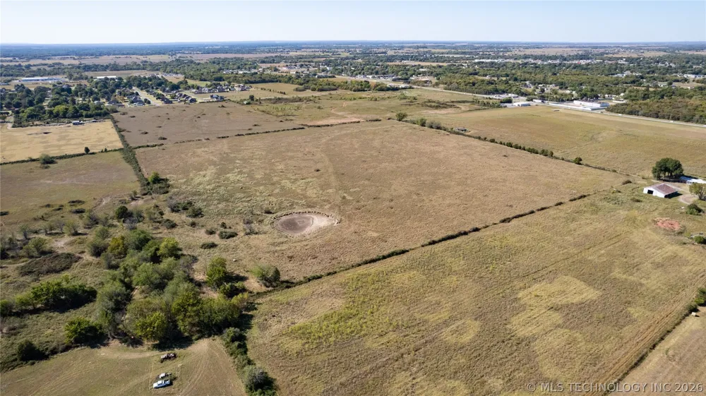 S 280 ROAD Wagoner, OK 74467