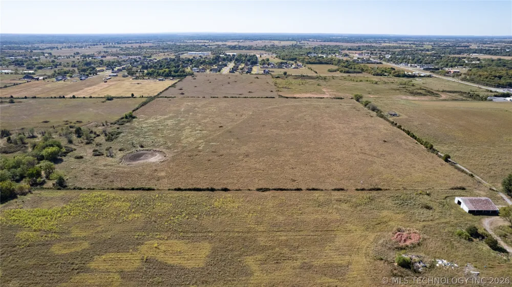 S 280 ROAD Wagoner, OK 74467
