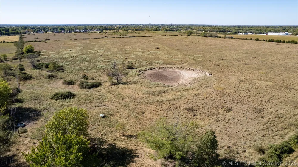S 280 ROAD Wagoner, OK 74467