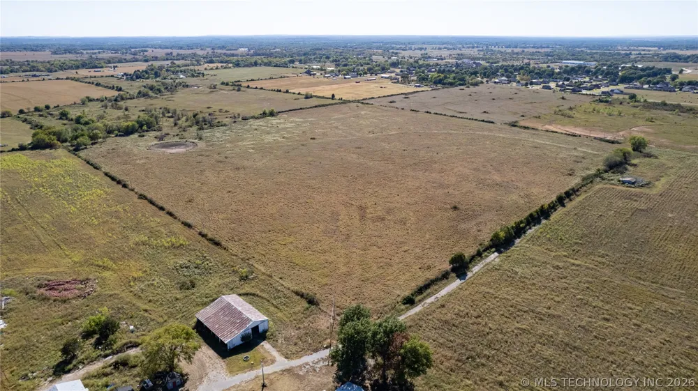 S 280 ROAD Wagoner, OK 74467