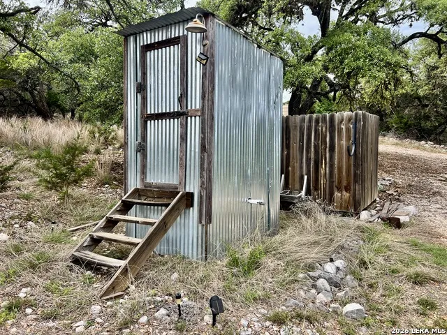 196 DINGLEY VIEW DR Kerrville, TX 78028
