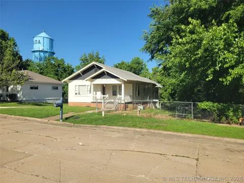 1024 S Belmont