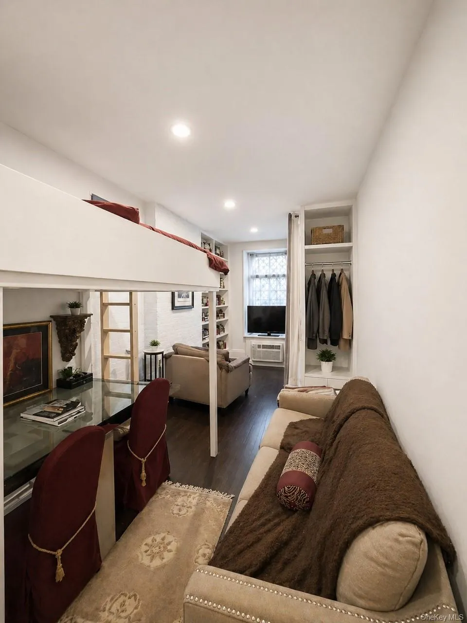 424 W 46th Street #1D New York (Manhattan), NY 10036