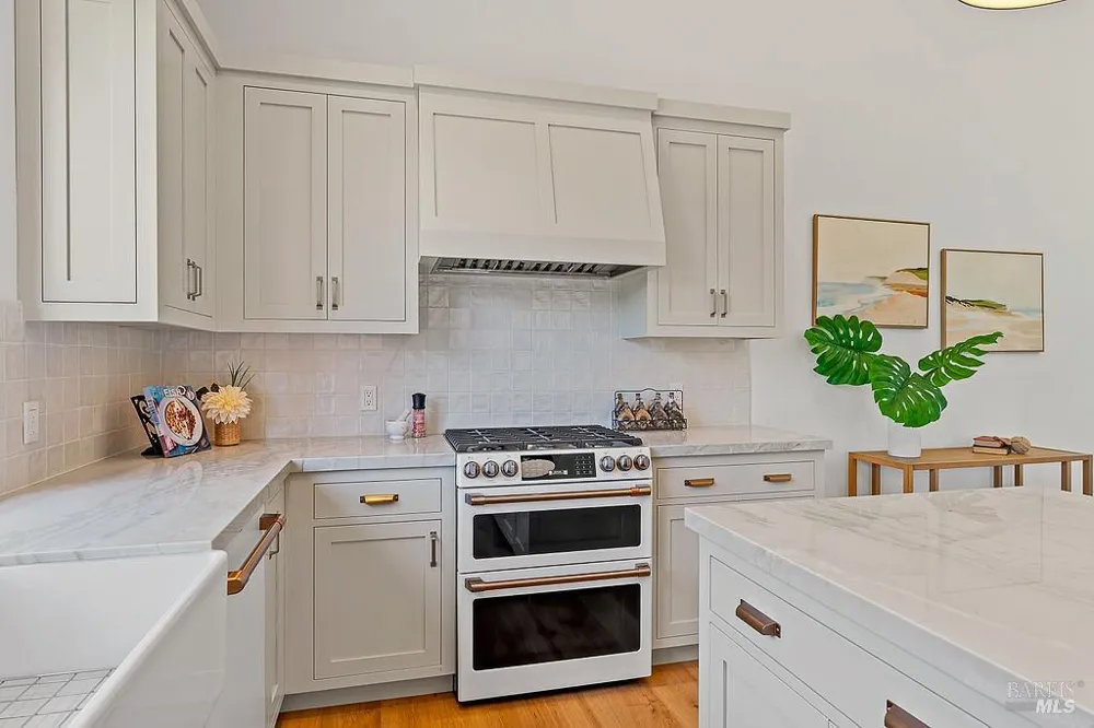 1099 Dry Creek Road Healdsburg, CA 95448
