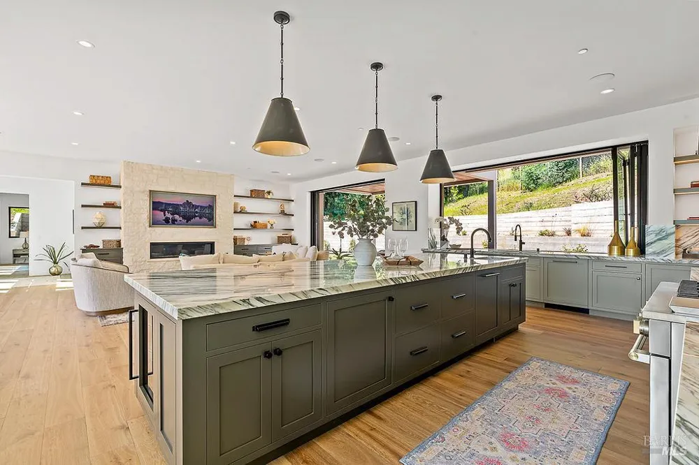 1099 Dry Creek Road Healdsburg, CA 95448