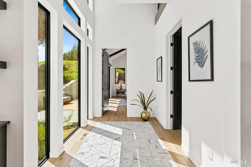 1099 Dry Creek Road Healdsburg, CA 95448