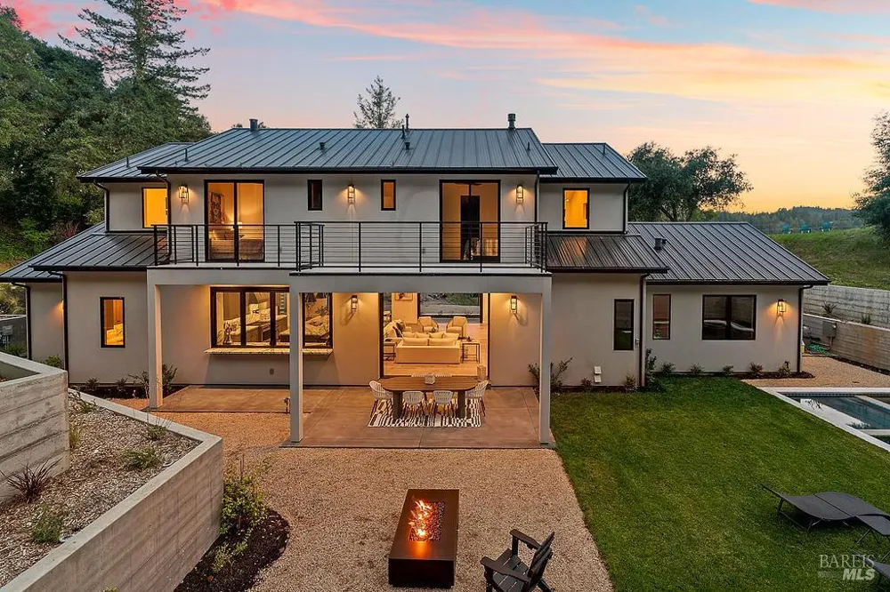 1099 Dry Creek Road Healdsburg, CA 95448